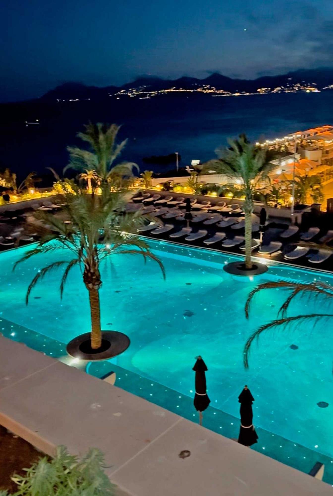 Luxury Family 2Br - Prime Location, Walk To Beach & Shopping, Sunny Balcony - Totolulu Cannes Hoche Exterior photo